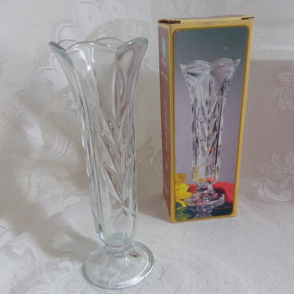 Borgonovo Clear Glass Short Pedestal 7.75"Tall Single Bud Vase Marked Italy - Picture 3 of 16